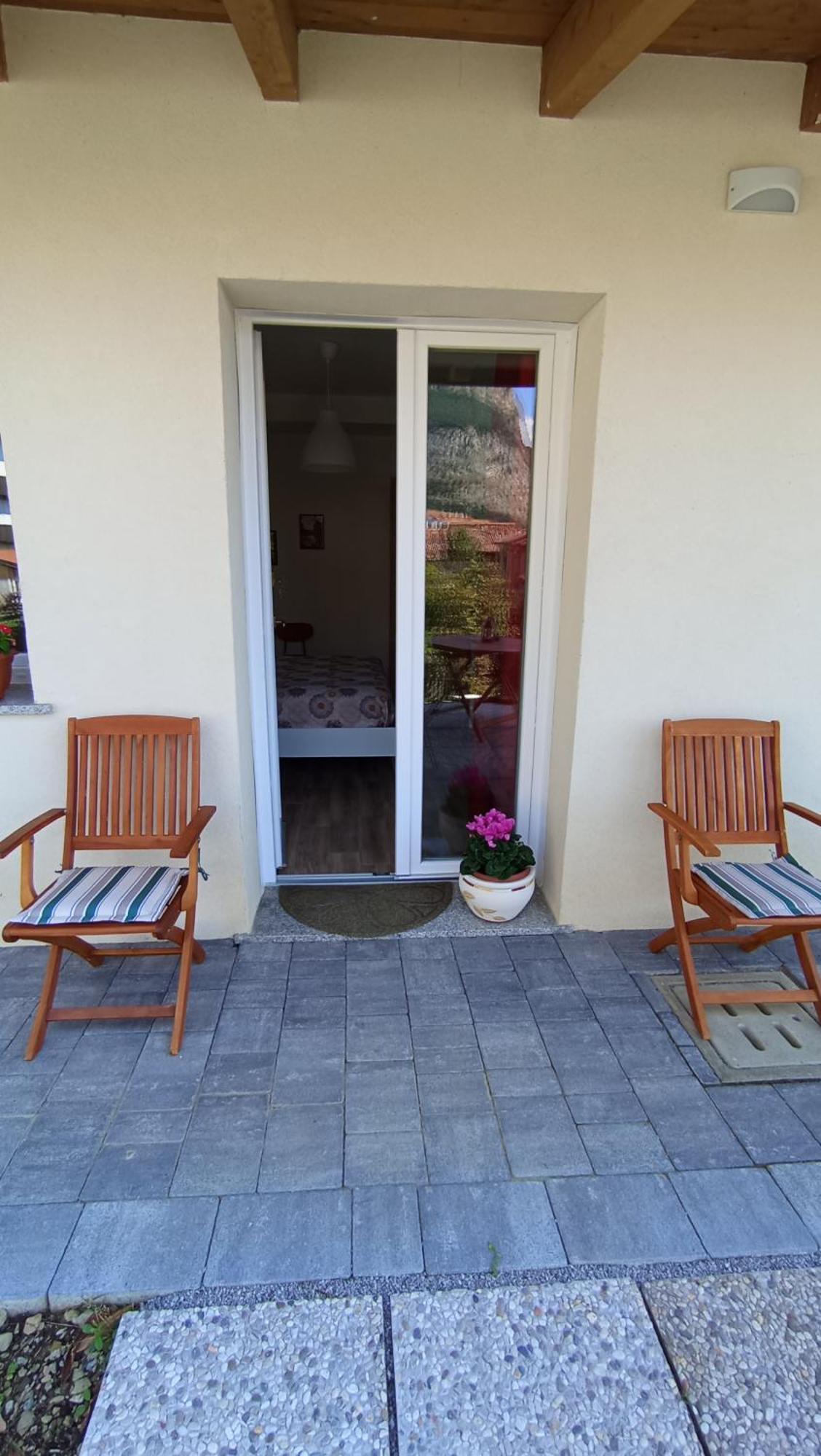 La Dimora Dei Due Laghi Bed & Breakfast Calolziocorte Exterior photo